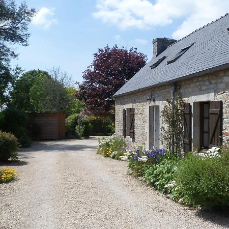 Sue'S Cottages Pleuven Экстерьер фото