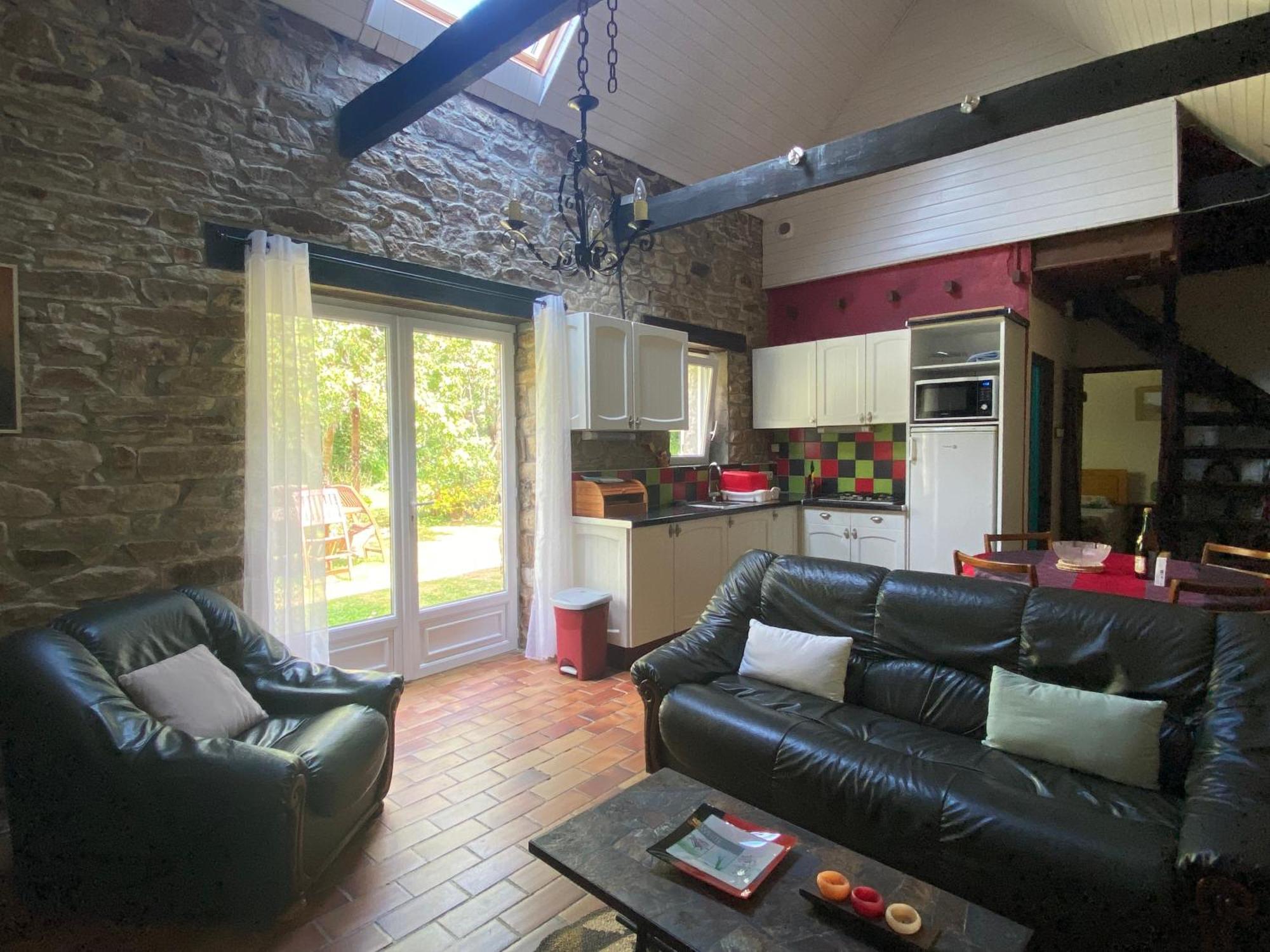 Sue'S Cottages Pleuven Экстерьер фото
