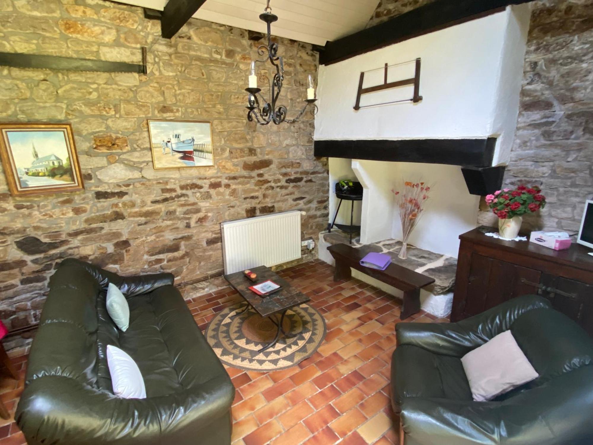 Sue'S Cottages Pleuven Экстерьер фото