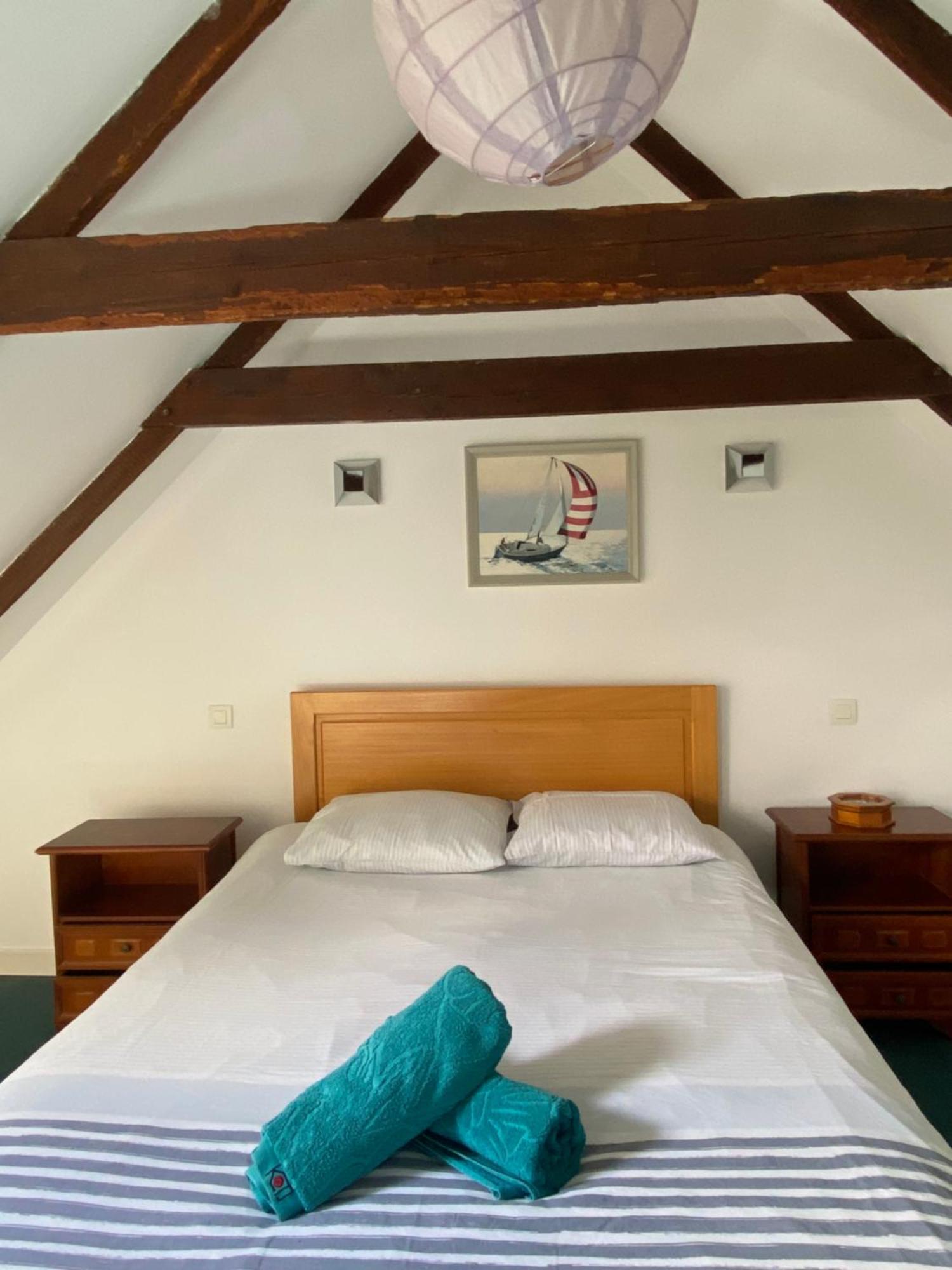 Sue'S Cottages Pleuven Экстерьер фото