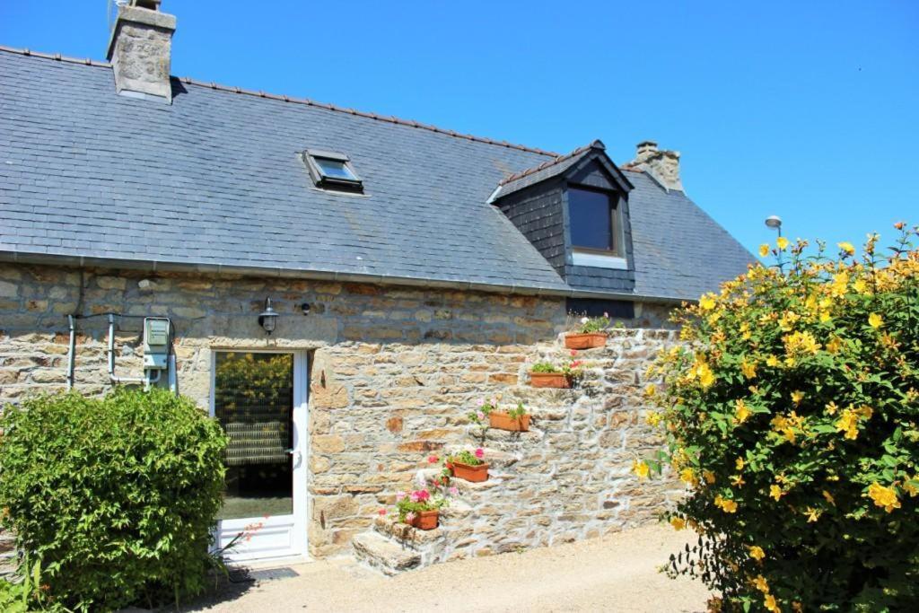 Sue'S Cottages Pleuven Экстерьер фото