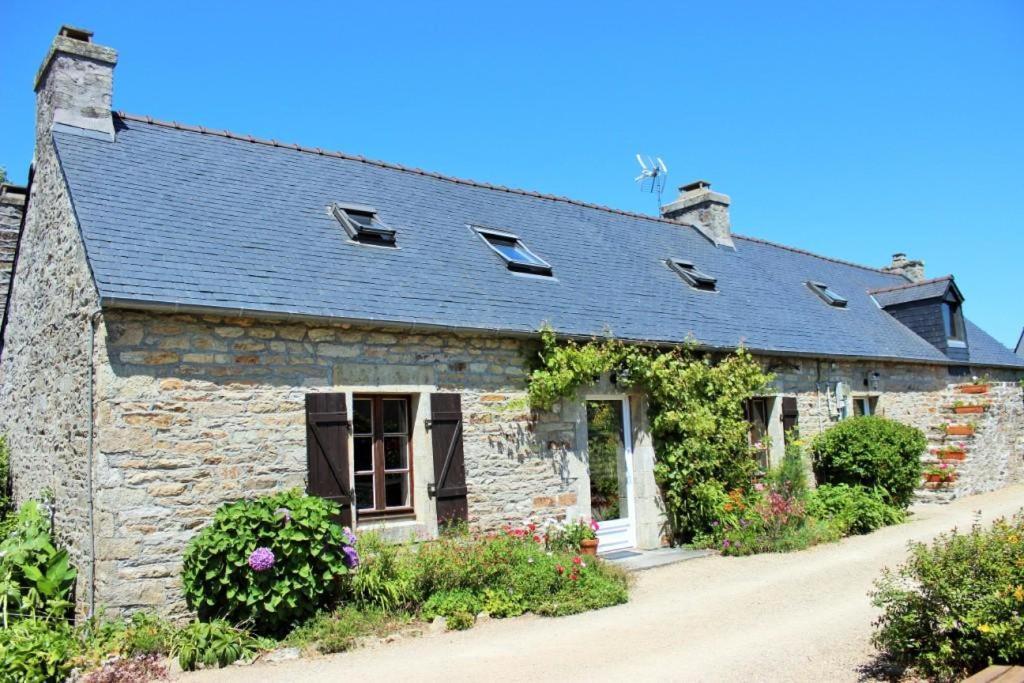 Sue'S Cottages Pleuven Экстерьер фото